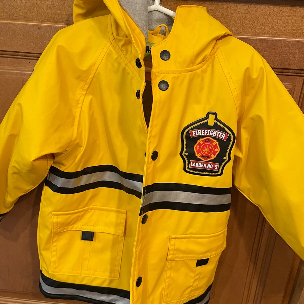 3T toddler insulated hooded raincoat